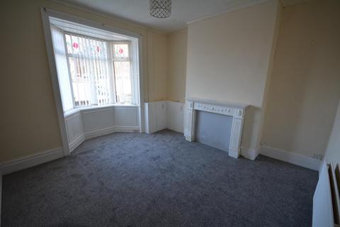 3 bedroom terraced house to rent, Redworth Road, Shildon