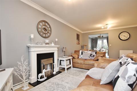 29 Barton Close, Knaphill, Woking, GU21 2FD