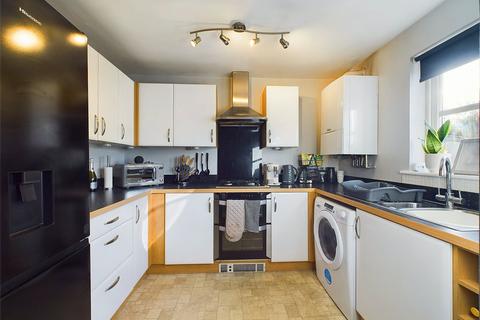 2 bedroom end of terrace house for sale, Lyneham Drive, Quedgeley, Gloucester, Gloucestershire, GL2