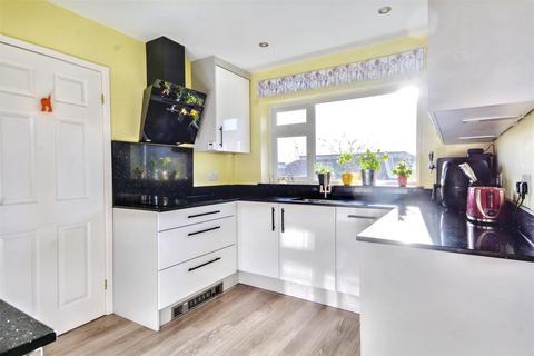 4 bedroom detached house for sale, Kenneth Road, Arnold, Nottingham