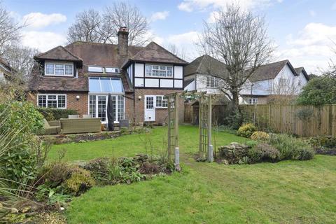 4 bedroom detached house for sale, Stonebridge Fields, Shalford, Guildford