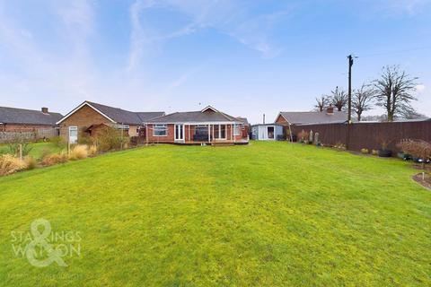 3 bedroom detached bungalow for sale, High Road, Roydon, Diss