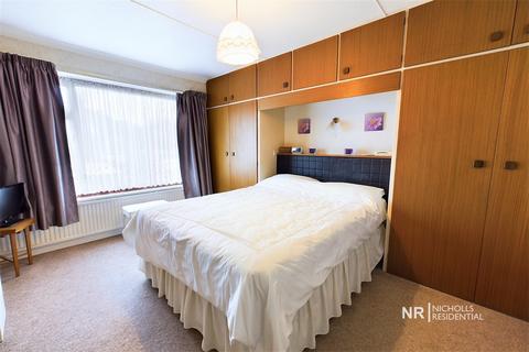 65a Leatherhead Road, Chessington, KT9 2HP
