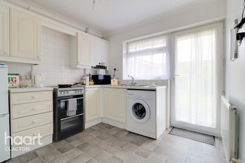 2 bedroom semi-detached bungalow for sale, Romney Close, Clacton-On-Sea