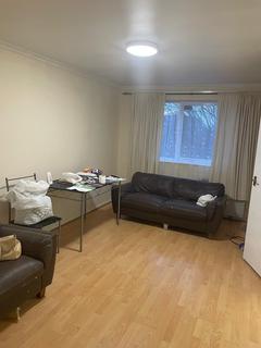 1 bedroom flat to rent, Gurney Close, Barking IG11