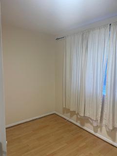 1 bedroom flat to rent, Gurney Close, Barking IG11