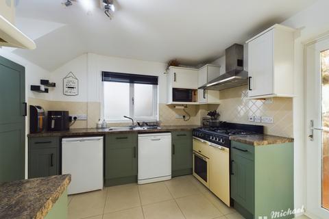 2 bedroom semi-detached house for sale, Priory Crescent, Aylesbury, Buckinghamshire