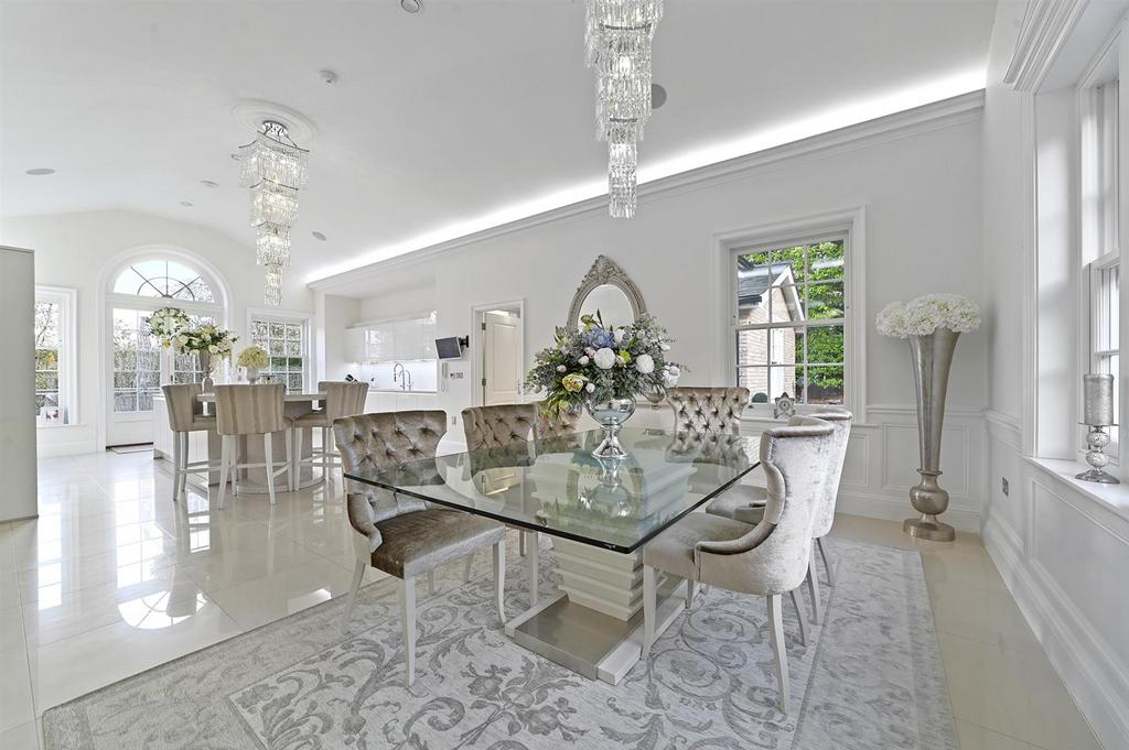 OL-Savills(CF)-Honeysuckle Cottage-20.jpg