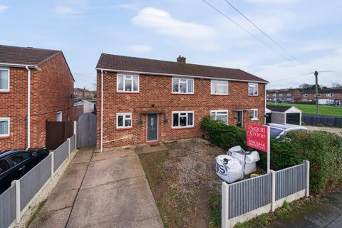 3 bedroom semi-detached house for sale, Queensway, Grantham, Lincolnshire, NG31