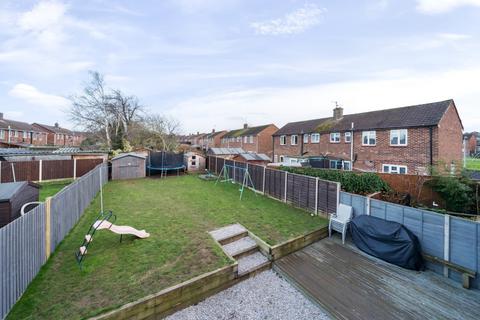 3 bedroom semi-detached house for sale, Queensway, Grantham, Lincolnshire, NG31