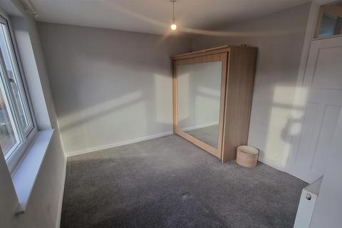 2 bedroom house to rent, Sullivan Road, Coventry, CV6 7JU