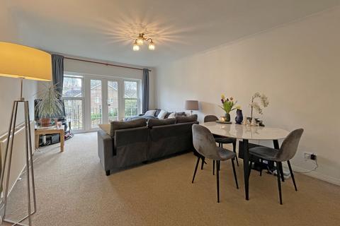 2 bedroom apartment for sale, Highridge Close,  Epsom, KT18