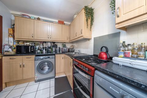 2 bedroom apartment for sale, Friern Road, East Dulwich, London