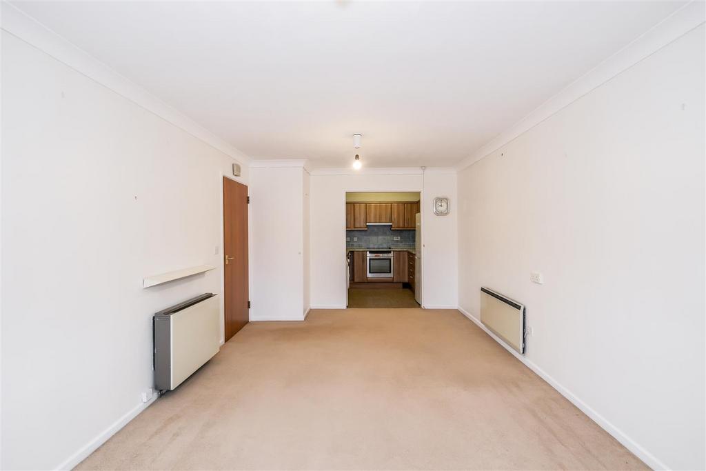 18 manor court lodge-13.jpg