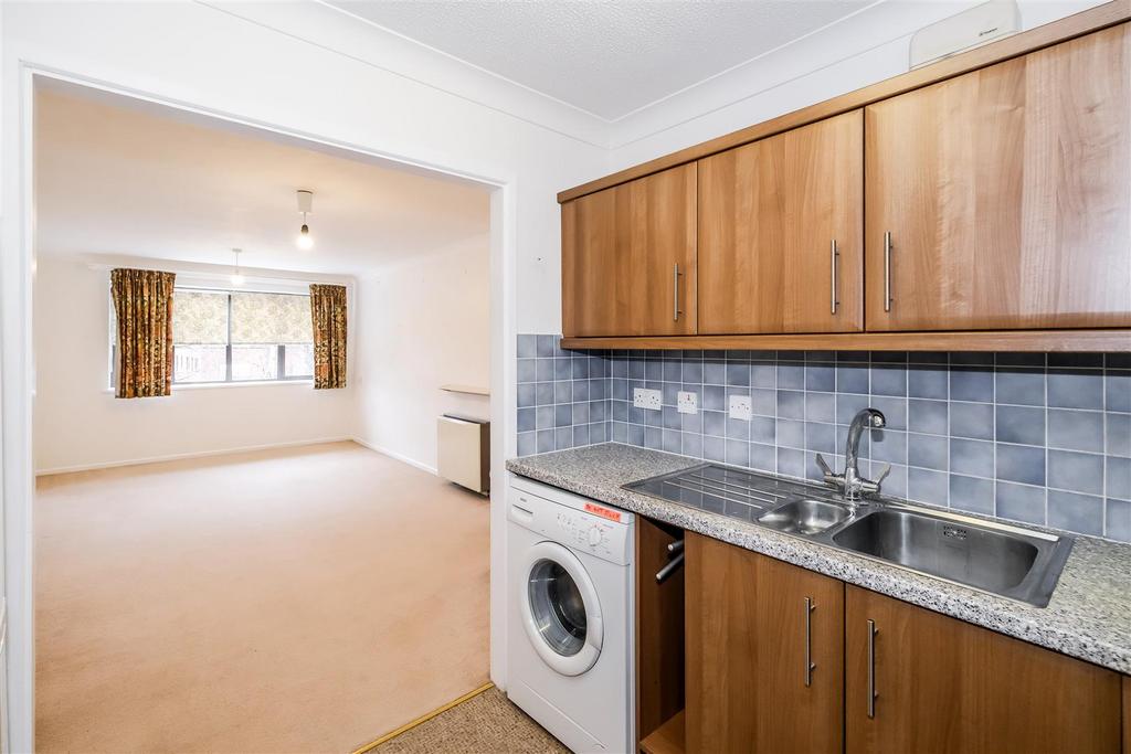 18 manor court lodge-14.jpg