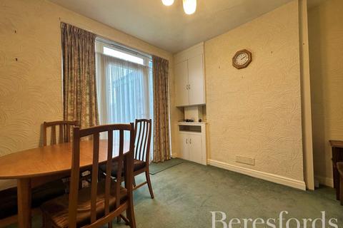 3 bedroom end of terrace house for sale, Saunton Road, Hornchurch, RM12