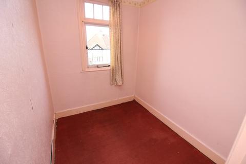 8 Brinkley Road, Worcester Park, KT4 8JF