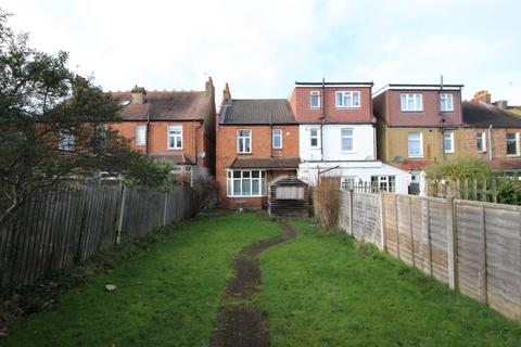 8 Brinkley Road, Worcester Park, KT4 8JF
