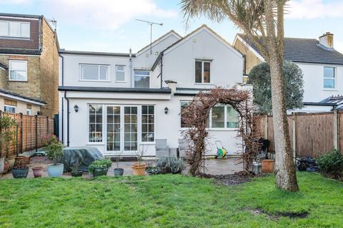 17 Stanley Road, Ashford, TW15 2LP
