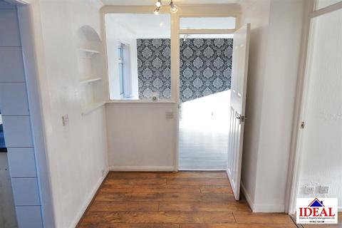 47 Low Lands Walk, Askern, Doncaster, DN6 0NR