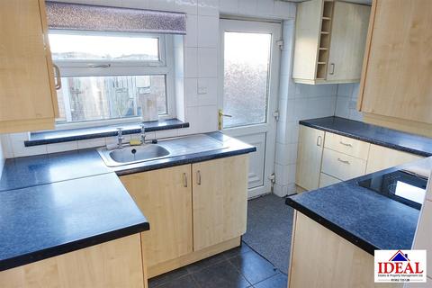 47 Low Lands Walk, Askern, Doncaster, DN6 0NR
