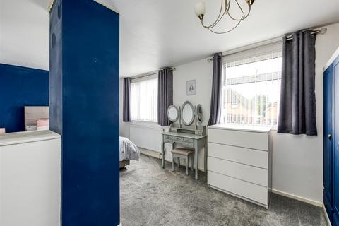 3 Chapel Close, Wombourne, Wolverhampton, WV5 0DA