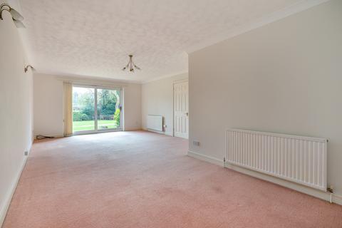 2 bedroom ground floor flat for sale, The Burren, Tudor Park, Amersham