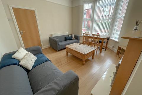 3 bedroom terraced house to rent, Crawford Avenue, L18 1DR,