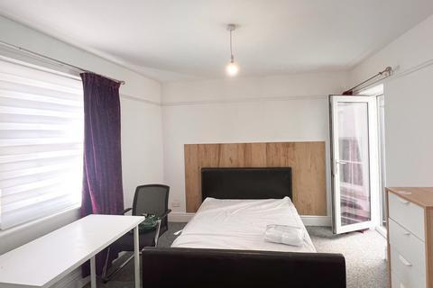 2 bedroom flat to rent, Jamaica Street, Bristol BS2