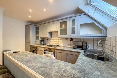 37 Armstrong Close, Newmarket, CB8 8HD