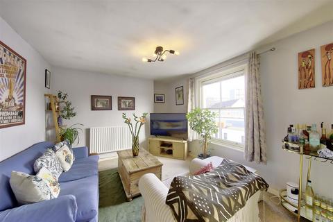 76d Wiltshire Road, London, SW9 7NH
