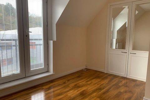 1 bedroom apartment to rent, The Landings, Penarth