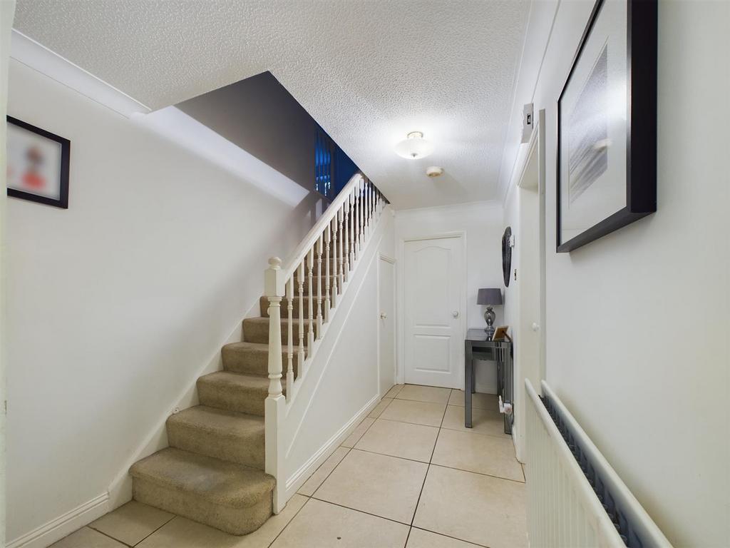 Hallway.jpg