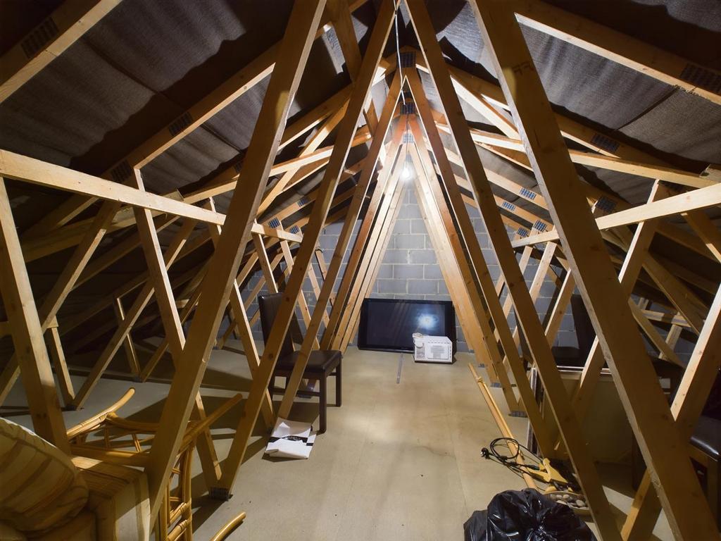 Loft 2.jpg