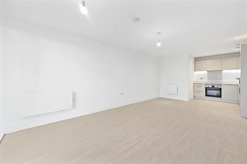 2 bedroom flat to rent, St. Albans Road, Watford WD24