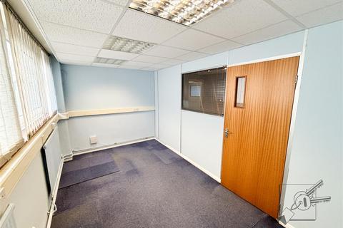 Office to rent, Windmill Street, Gravesend, Kent