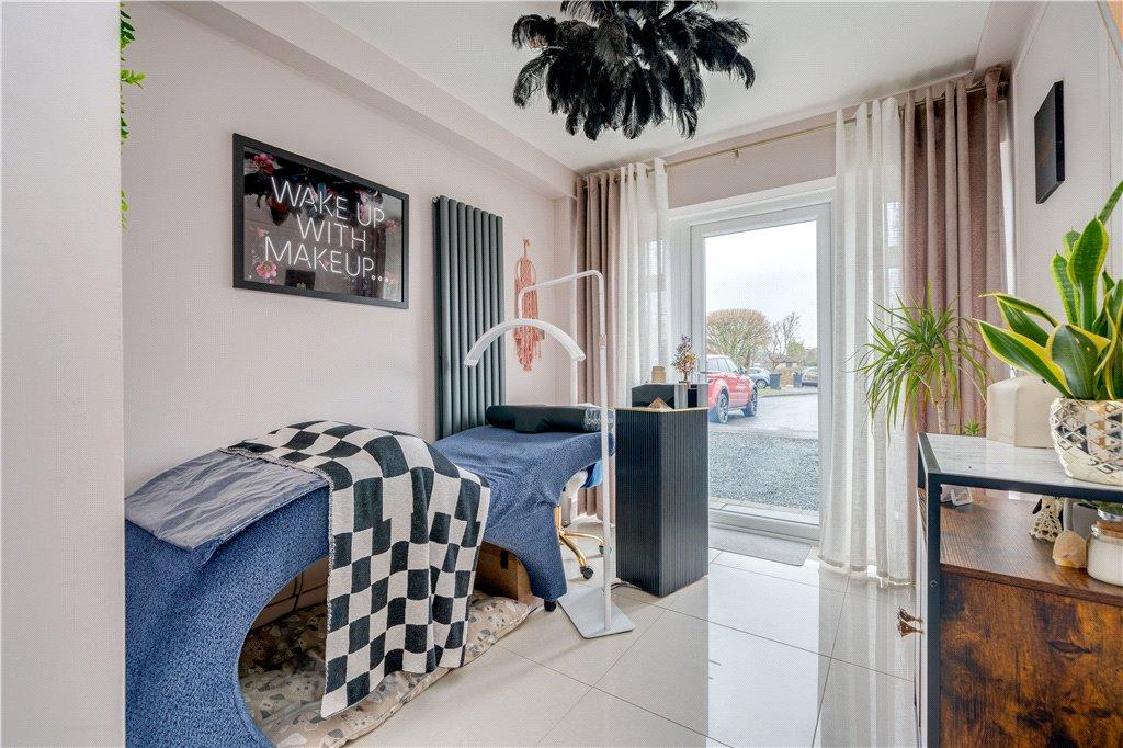 Bedroom 5 / Studio