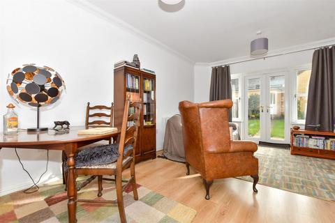 3 bedroom townhouse for sale, Gilbert Way, Canterbury, Kent