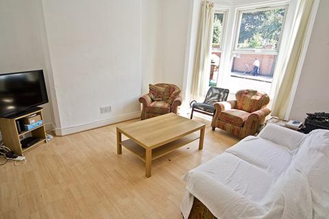 3 bedroom flat to rent, 47 Bentinck Road, Bentinck Road, Nottingham NG7