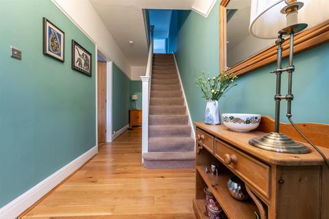 121 Midford Road, Bath, BA2 5RX