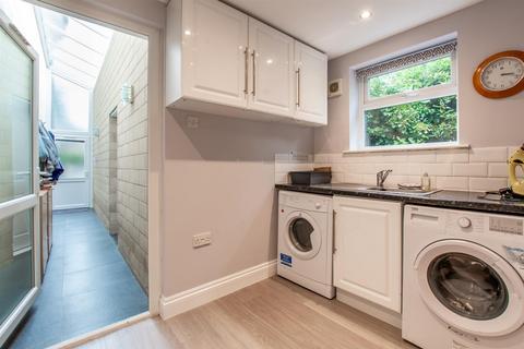 121 Midford Road, Bath, BA2 5RX
