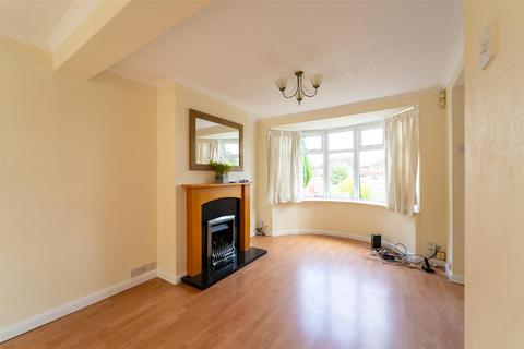 3 bedroom house to rent, Hobs Moat Road, Solihull B92