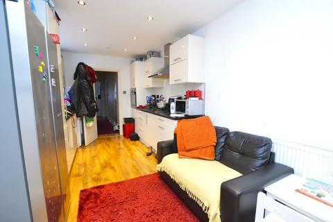 2 bedroom flat for sale, Tunmarsh Lane, Plaistow