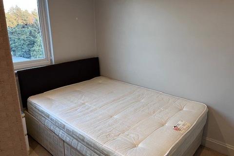 Studio to rent, Hendon Way, Golders Green NW2