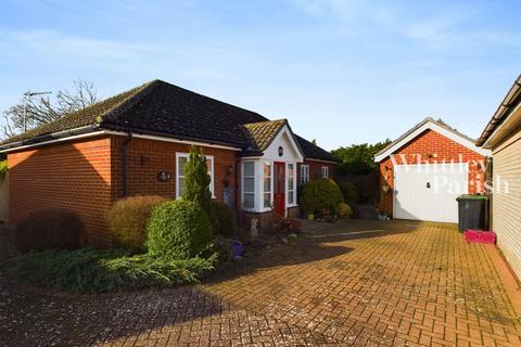 3 bedroom detached bungalow for sale, Parkington Way, Wattisfield