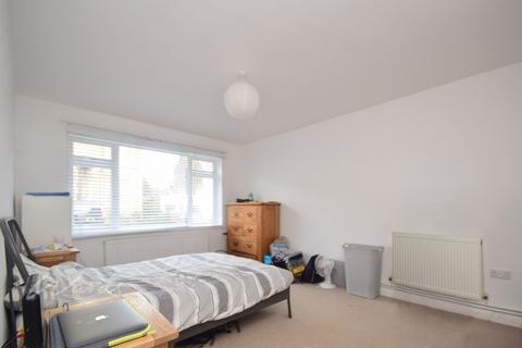 2 bedroom flat to rent, Edith Road Ramsgate CT11