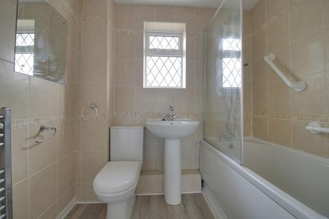 3 bedroom terraced house to rent, Gleadmere, Widnes, WA8