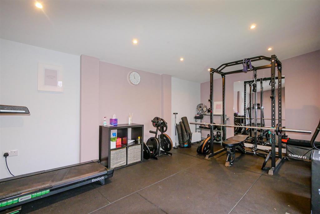 Gym/office
