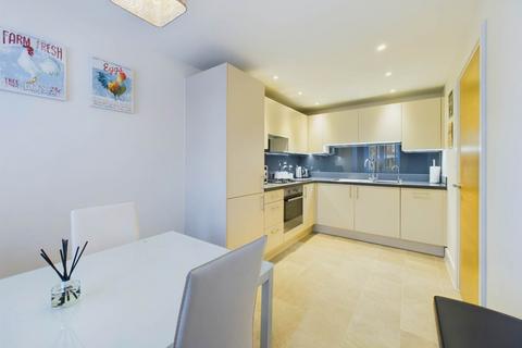 3 bedroom end of terrace house for sale, Topaz Lane, Aylesbury HP18