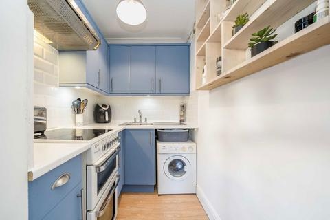 1 bedroom flat for sale, Hornsey Road, London N7